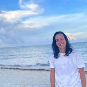 Meet your Posher, Emmanuelle